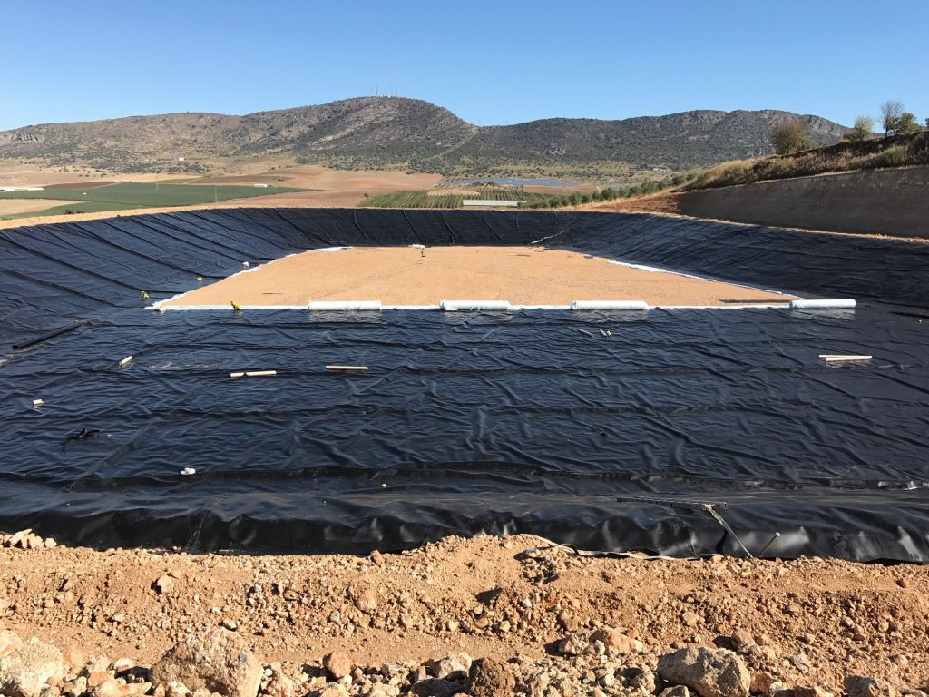 limpieza balsas en nijar, san isidro y camporhermoso